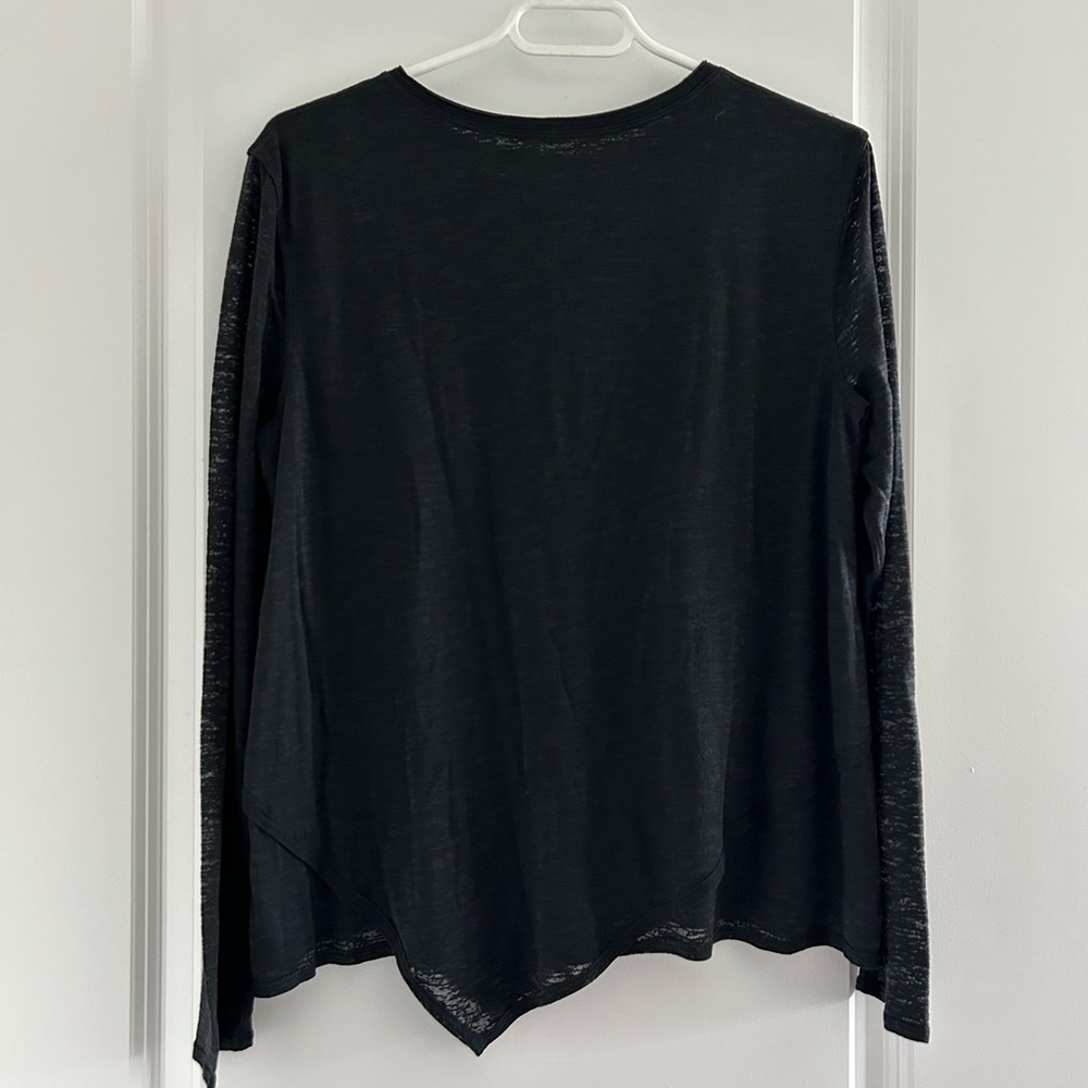 ⤵️ LULULEMON • Long Sleeve Black Burnout Top •